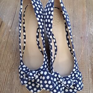 Tory Burch blue with white polka dot espadrille canvas size 7